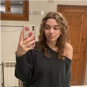 Estudiante de educación primaria e infantil apta para todos los niveles.